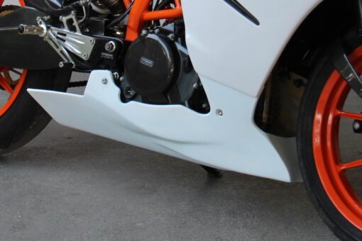 Belly Pan Race/street (GRP painted white), WSS300 TYGA version, KTM RC390-7076