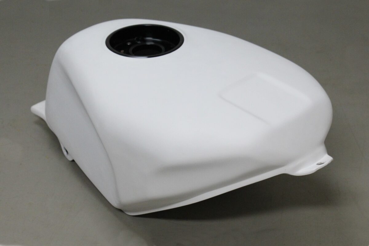 ns 200 petrol tank cover price