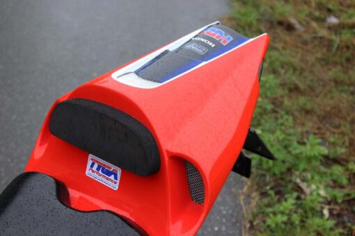 Kit, T13 seat set street (full carbon), Honda RVF400 NC35 - Image 11
