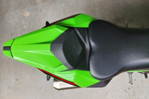 Pillion seat cover, lime green/777, Ninja ZX-4RR - Image 3