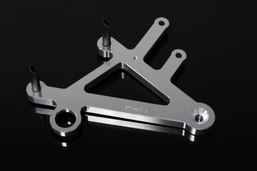 Tyga Step Kit Replacement Right Side Hanger, VJ21, Assy. - Image 2