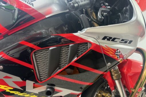 Carbon radiator air scoop (pair) satin, Honda RC51 Sp1/Sp2 - Image 5