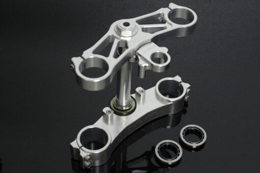Triple clamp set, CNC silver, CBR1000RR forks to RVF400 NC35 - Image 2