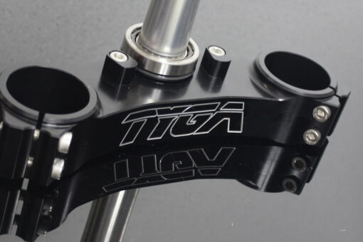 Triple clamp set, CNC black, CBR1000RR forks to VFR400 NC30 - Image 4