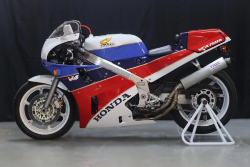 Bodywork Set 3, GRP, Painted RC36-2 RC30 Style, Euro/US Street - Image 33