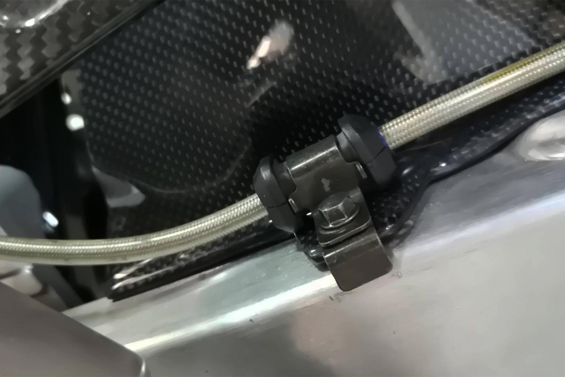 Carbon rear hugger, CBR250RR MC22 - Image 8