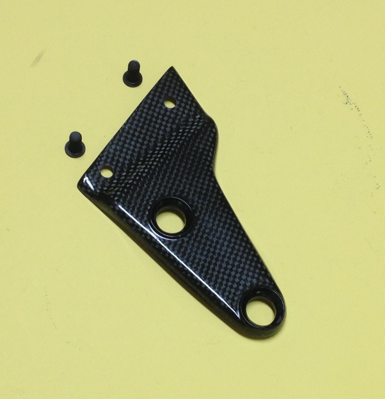 Carbon silencer bracket, Suzuki RGV250 VJ22 - Image 3