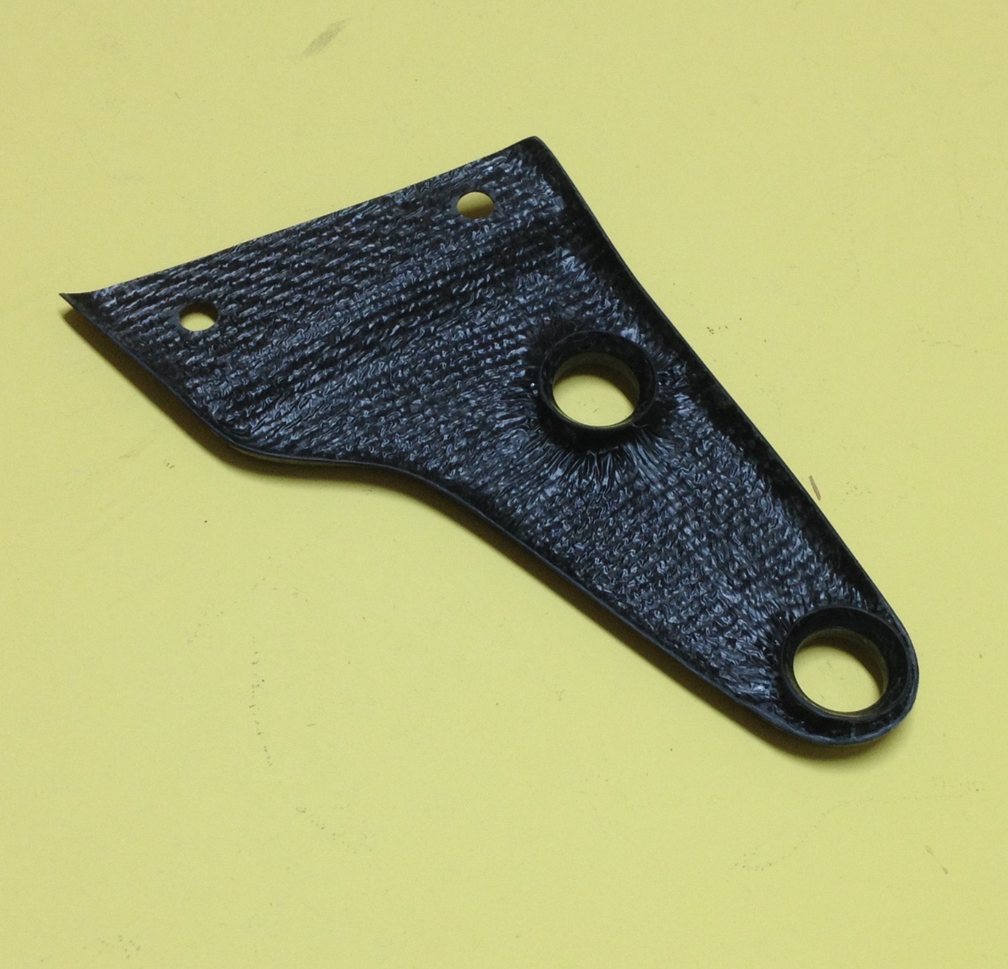 Carbon silencer bracket, Suzuki RGV250 VJ22 - Image 4