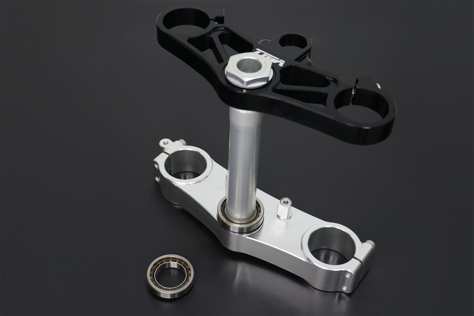 Triple clamp set 3D silver, black lower clamp street, Honda SP1 - Image 3