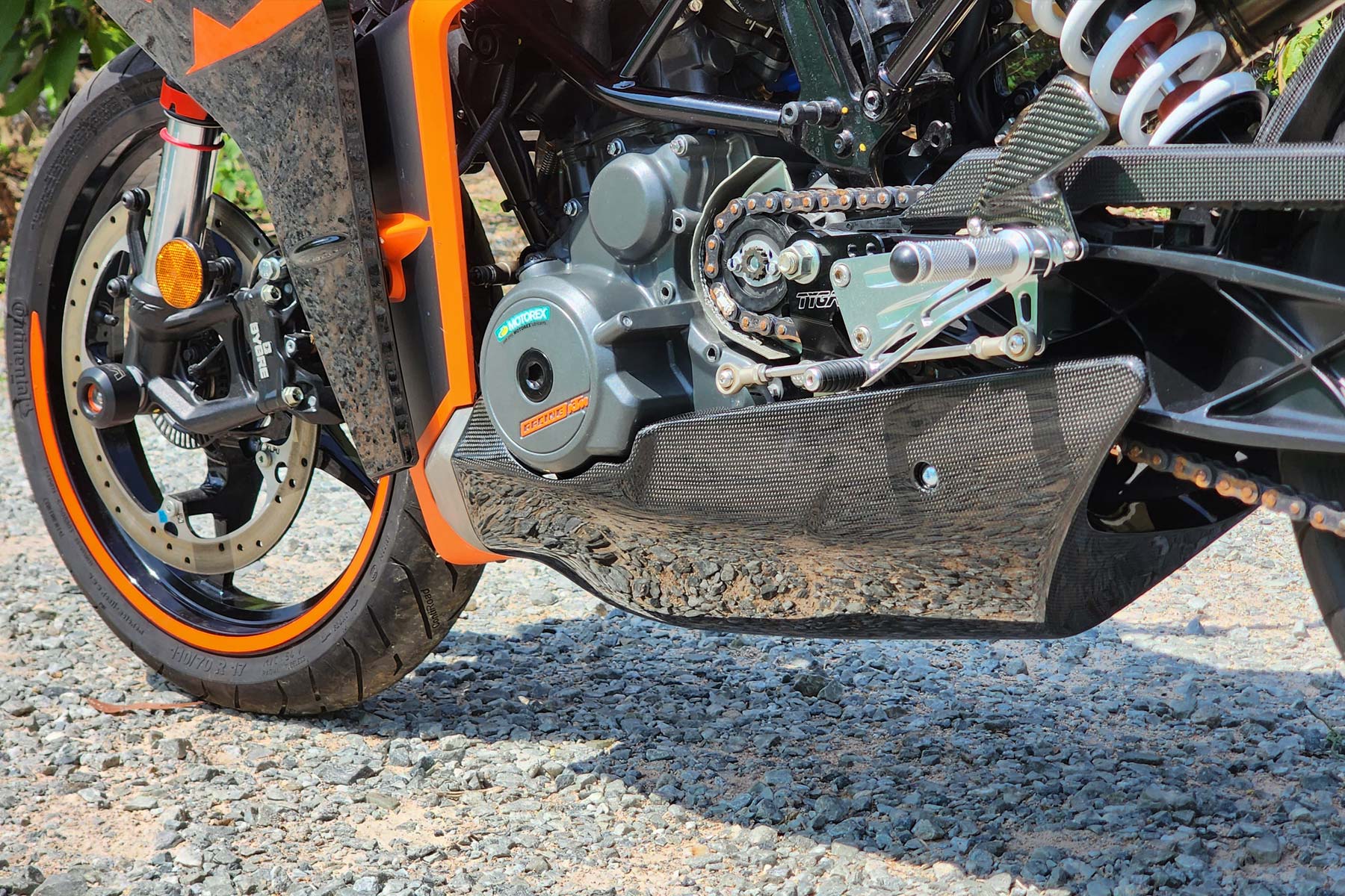 Carbon belly pan set, Race, KTM 390 2022 -2025 - Image 9